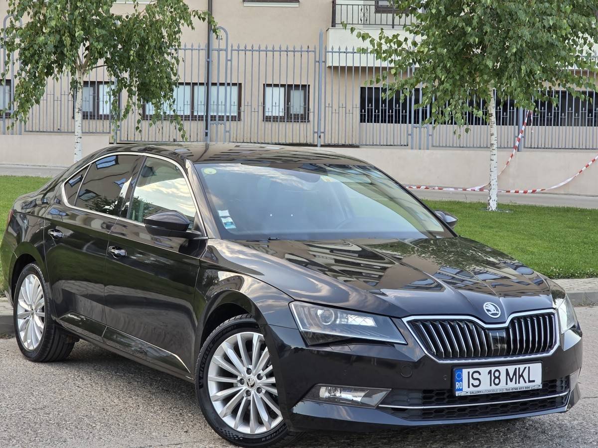 Skoda Superb Style 2018 2.0 tdi Dsg - Gallery Automobile